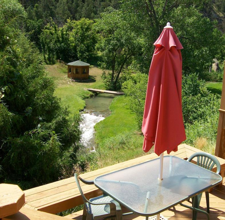 River Falls Lodging -Black Hills, South Dakota Hot Springs Quarto foto